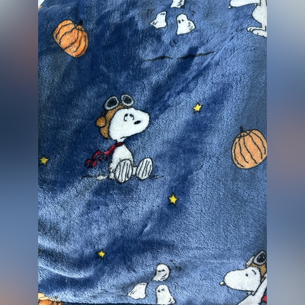 Peanuts Pumpkin Throw Blanket Snoopy 60x70 Navy Blue NWT Halloween Ghost - Picture 3 of 4
